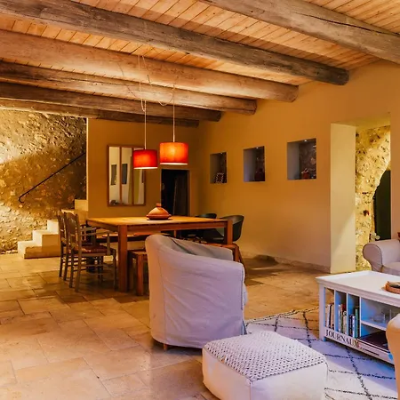 Du Bout Holiday home Eygalieres (Bouches-du-Rhone)