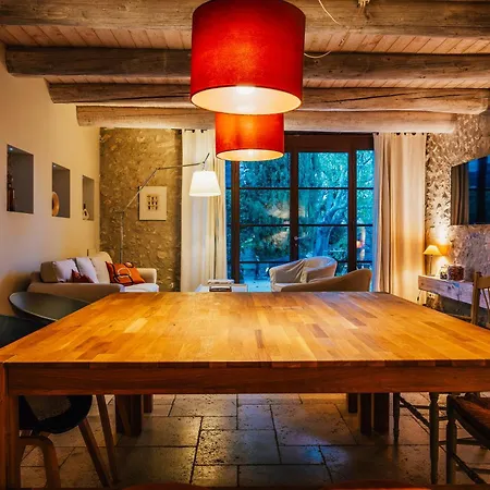 Du Bout Holiday home Eygalieres (Bouches-du-Rhone)